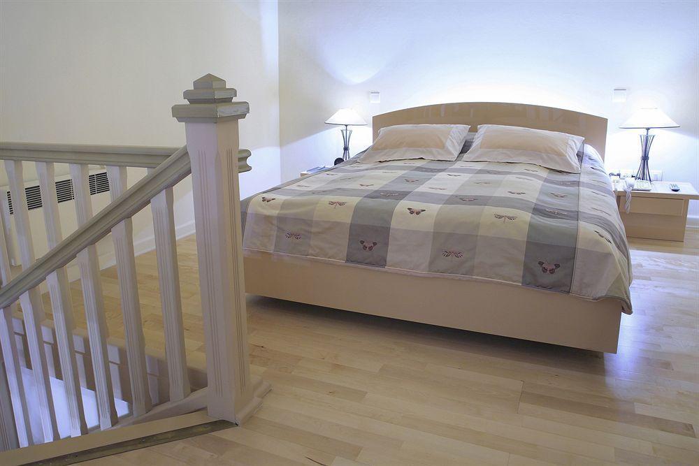 Chateau Les Crostes Hotel ลอร์เกส ภายนอก รูปภาพ