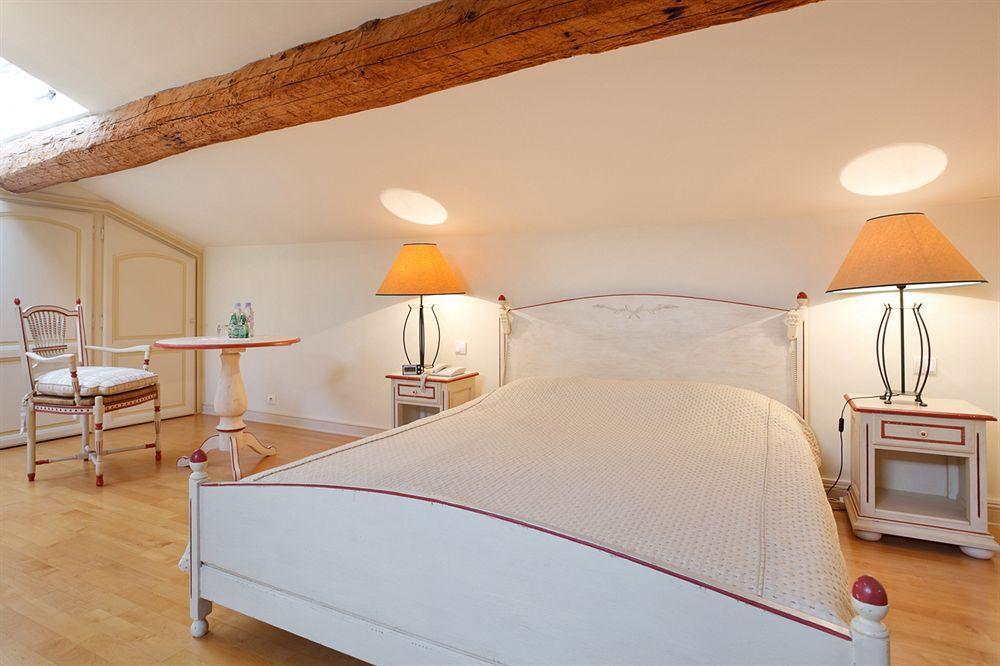 Chateau Les Crostes Hotel ลอร์เกส ภายนอก รูปภาพ