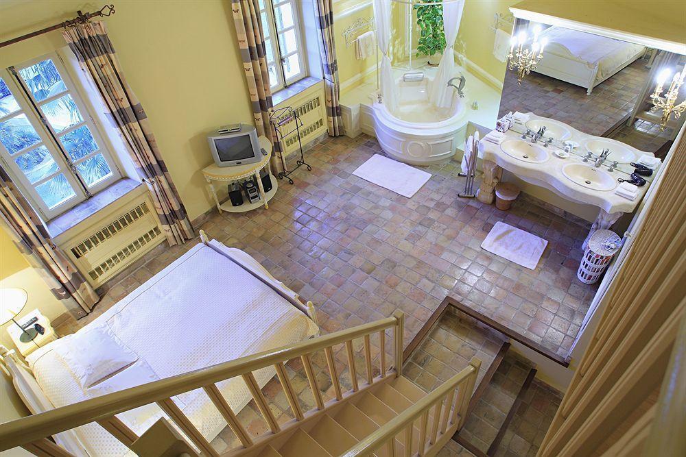 Chateau Les Crostes Hotel ลอร์เกส ภายนอก รูปภาพ